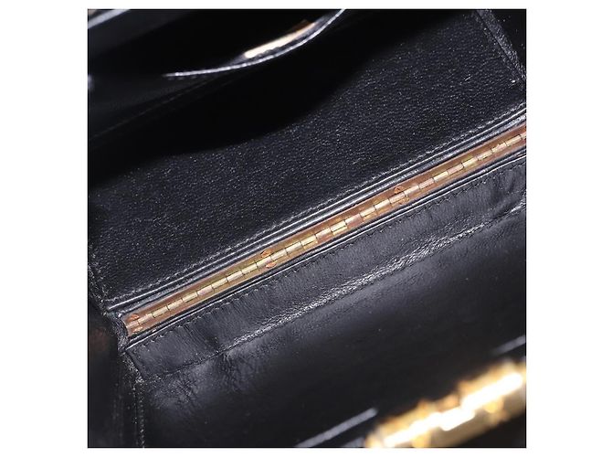 Borsa a tracolla CHANEL Matelasse in pelle verniciata nera e oro CC Auth 203247 Nero D'oro - vista 17