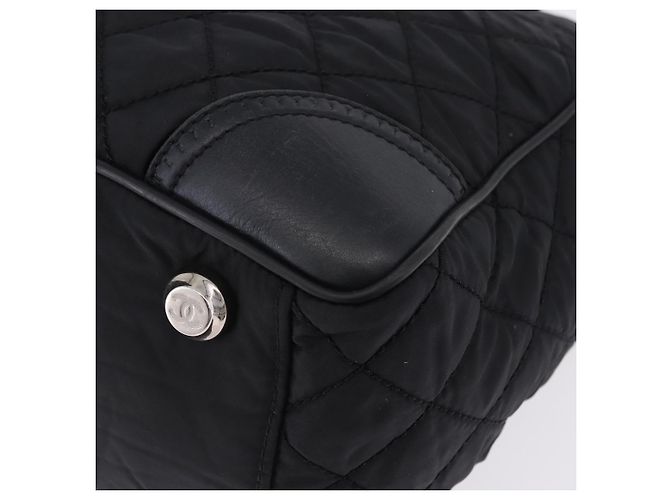 Borsa Tote CHANEL Paris New York Line Matelasse Nylon Nero Argento CC Auth 203206A - vista 13