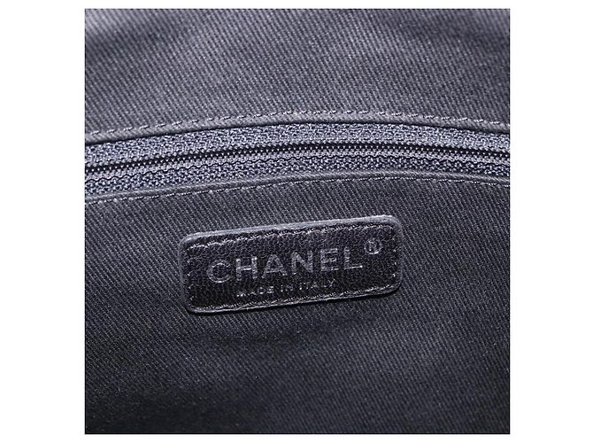 Borsa Tote CHANEL Paris New York Line Matelasse Nylon Nero Argento CC Auth 203206A - vista 18