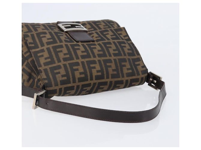 Borsa a tracolla FENDI Zucca Canvas Mamma Baguette Marrone Nero Auth BA15633A - vista 7