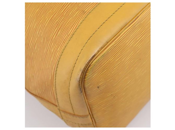 Borsa a tracolla LOUIS VUITTON Epi Noe Tassili Yellow M44009 LV Auth 202931 - vista 16