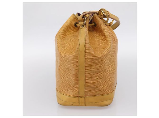 Borsa a tracolla LOUIS VUITTON Epi Noe Tassili Yellow M44009 LV Auth 202931 - vista 3