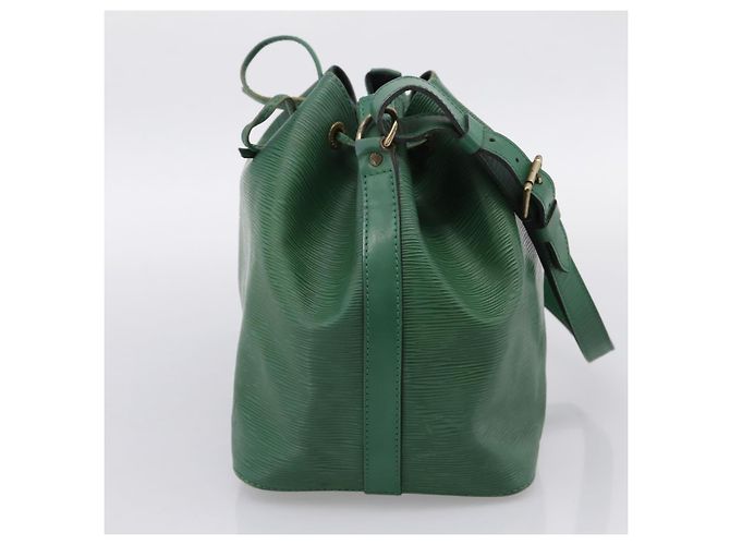 Borsa a tracolla LOUIS VUITTON Epi Petit Noe Verde M44104 LV Auth 201250A - vista 4
