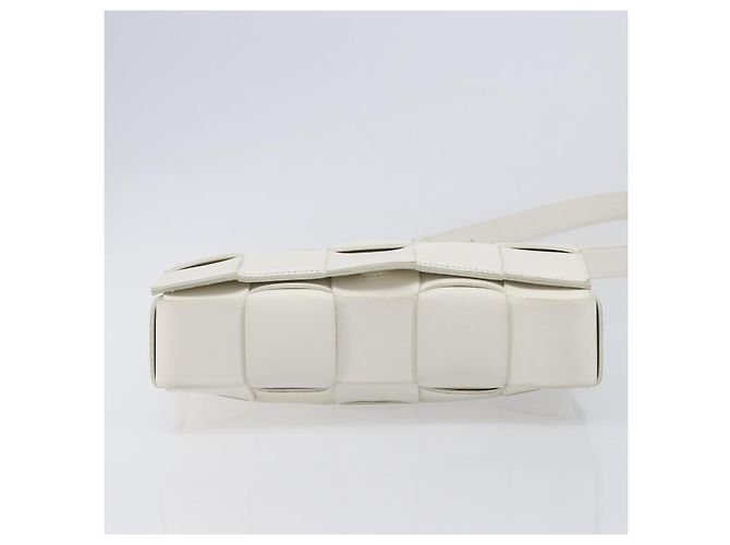 Borsa Bottega Veneta Maxi Intrecciato Cassette in pelle Bianco Argento Auth mr2874V - vista 10