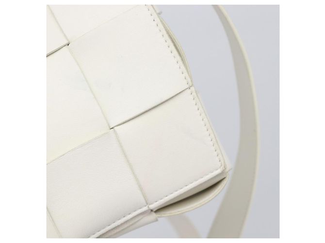 Borsa Bottega Veneta Maxi Intrecciato Cassette in pelle Bianco Argento Auth mr2874V - vista 15