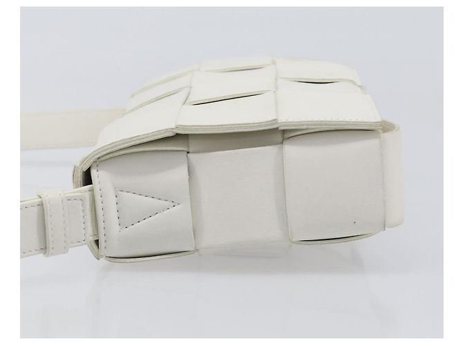 Borsa Bottega Veneta Maxi Intrecciato Cassette in pelle Bianco Argento Auth mr2874V - vista 5