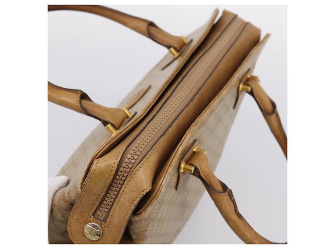 Céline Borsa a mano CELINE Macadam Canvas PVC Beige Gold Auth 202687 D'oro - vista 6