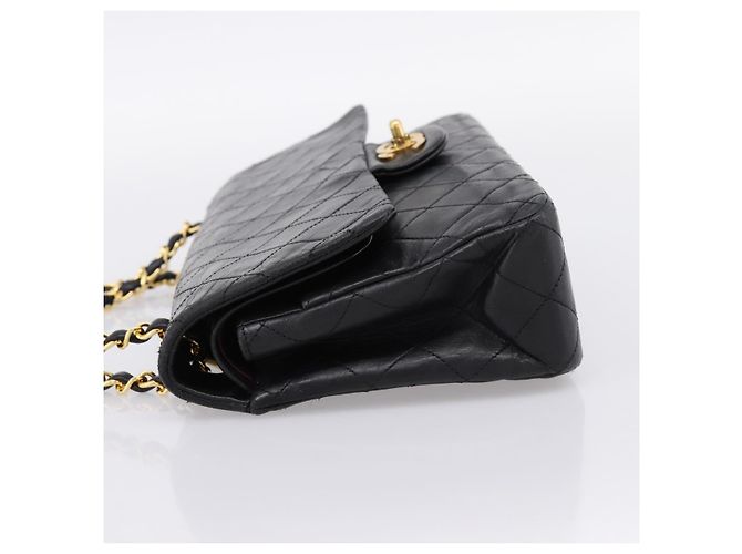 Borsa a tracolla CHANEL Matelasse 25 in pelle d'agnello nera con catena e CC dorato Auth 200746V Nero D'oro - vista 4