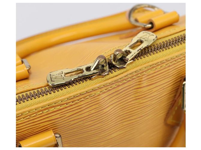 Borsa a mano LOUIS VUITTON Epi Alma Gialla M52149 LV Auth 197280A Giallo - vista 14