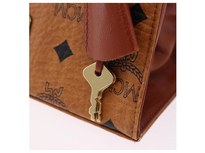 Bolso de mano MCM Vicetos Logogram PVC Leather 2way Brown Gold Auth 203014A Castaño Dorado - vista 19
