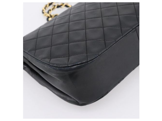 Borsa a tracolla CHANEL Matelasse con catena in pelle d'agnello nera e oro CC Auth 203454V Nero D'oro - vista 13