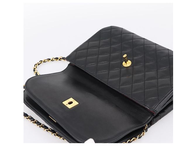 Borsa a tracolla CHANEL Matelasse con catena in pelle d'agnello nera e oro CC Auth 203454V Nero D'oro - vista 22