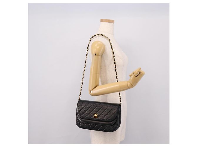 Borsa a tracolla CHANEL Matelasse con catena in pelle d'agnello nera e oro CC Auth 203454V Nero D'oro - vista 24