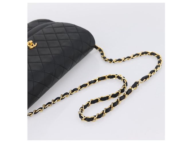 Borsa a tracolla CHANEL Matelasse con catena in pelle d'agnello nera e oro CC Auth 203454V Nero D'oro - vista 7