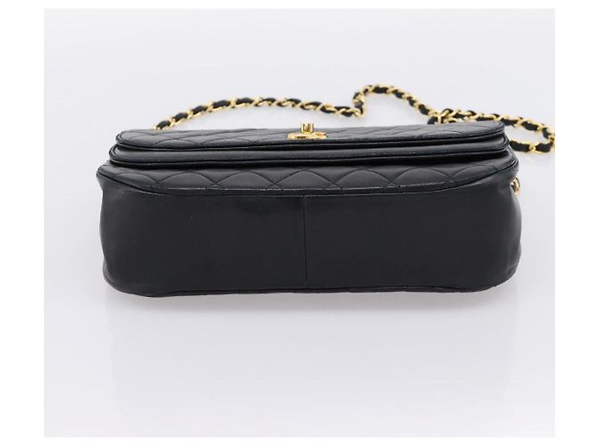 Borsa a tracolla CHANEL Matelasse con catena in pelle d'agnello nera e oro CC Auth 203454V Nero D'oro - vista 9