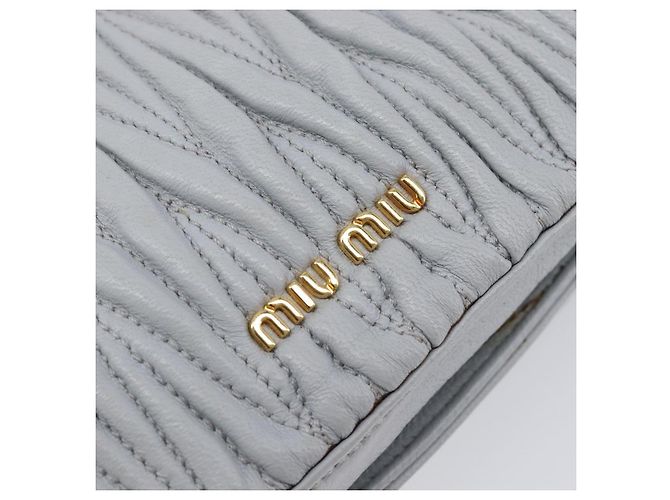 Borsa a tracolla Miu Miu Matelassé in pelle azzurro oro autentica 199398M D'oro Blu chiaro - vista 14