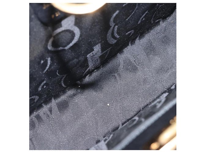 Borsa a tracolla Salvatore Ferragamo Gancini in pelle nera e oro Auth 201321 Nero - vista 20
