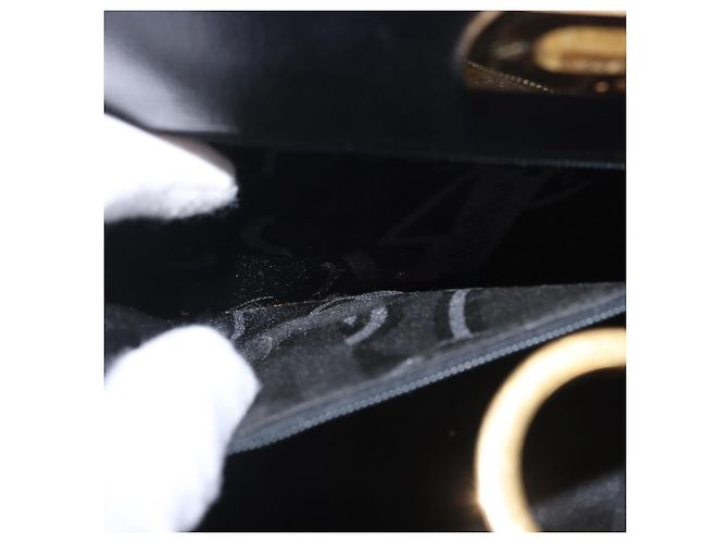 Borsa a tracolla Salvatore Ferragamo Gancini in pelle nera e oro Auth 201321 Nero - vista 25