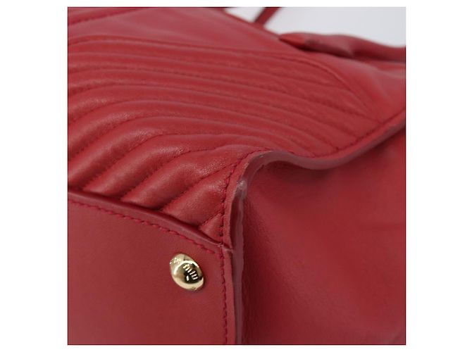 Saco Tote Miu Miu em couro 2 vias vermelho tom dourado Auth ka6072A - vista 15