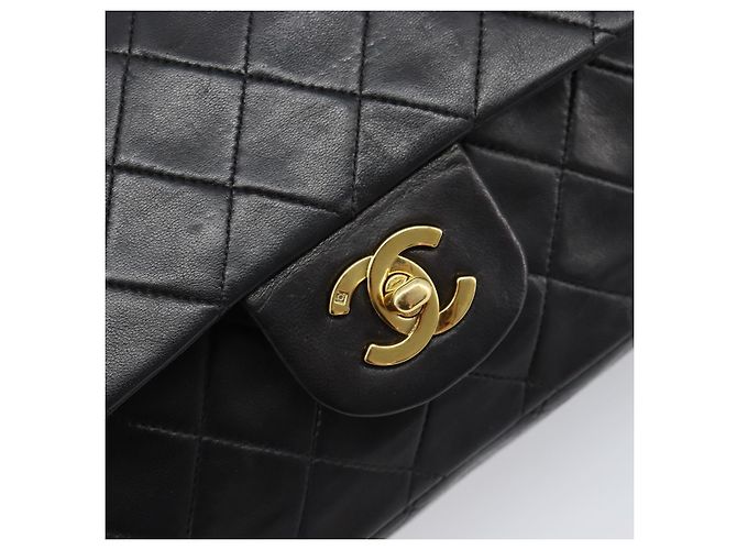 Borsa a tracolla CHANEL Chain Matelasse 25 in pelle d'agnello nera e oro CC Auth 200542SAM Nero D'oro - vista 14