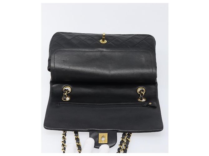 Borsa a tracolla CHANEL Chain Matelasse 25 in pelle d'agnello nera e oro CC Auth 200542SAM Nero D'oro - vista 15