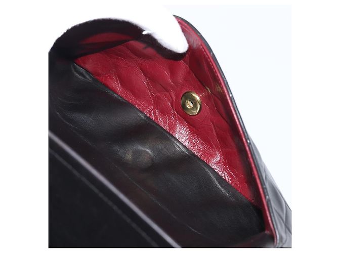 Borsa a tracolla CHANEL Chain Matelasse 25 in pelle d'agnello nera e oro CC Auth 200542SAM Nero D'oro - vista 23
