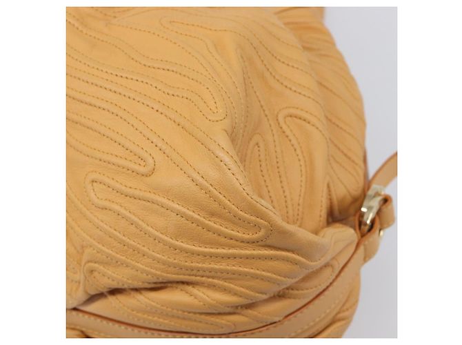 Bulgari Borsa a spalla BVLGARI Chandra in pelle Beige Gold Auth am12555M D'oro - vista 10