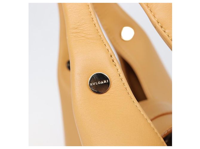 Bulgari Borsa a spalla BVLGARI Chandra in pelle Beige Gold Auth am12555M D'oro - vista 15
