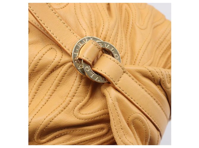 Bulgari Borsa a spalla BVLGARI Chandra in pelle Beige Gold Auth am12555M D'oro - vista 16