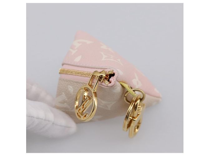 LOUIS VUITTON Monogram Empreinte Berlingo Charm Beige M00669 LV Auth 203314M Monogramma - vista 6