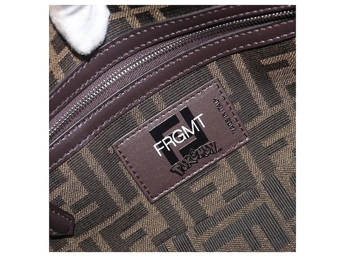 FENDI x FRGMT x POKEMON Mamma Baguette Kairyu Zucca Brown 8BR600 Auth 167552SM Marrone Argento - vista 21
