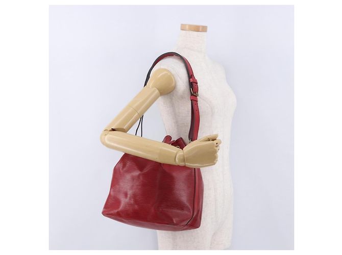Borsa a tracolla LOUIS VUITTON Epi Petit Noe Rossa M44107 LV Auth ka5541 Rosso - vista 31
