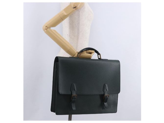 LOUIS VUITTON Borsa Business Taiga Tashkent Epicea M30084 LV Auth bs37009 - vista 27