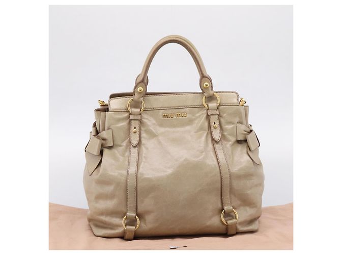 Borsa a mano Miu Miu con fiocco laterale in pelle 2way Beige Gold RN0939 Auth am12577V D'oro - vista 26