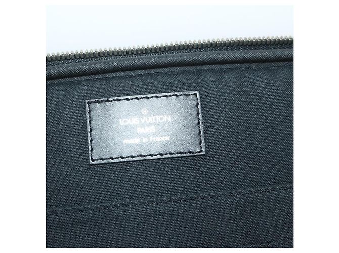 LOUIS VUITTON Borsa a tracolla Taiga Tula Nera M30762 LV Auth BA15403 Nero - vista 19
