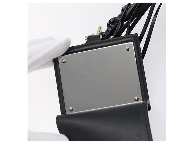 Borsa a tracolla Salvatore Ferragamo in pelle nera e oro Auth 199863A Nero D'oro - vista 16