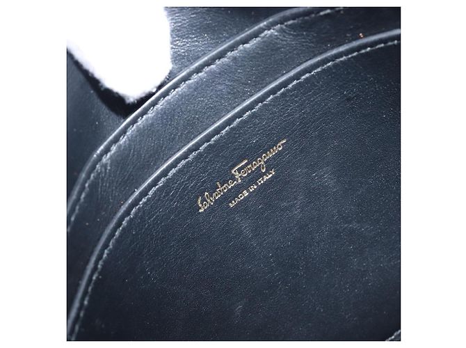 Borsa a tracolla Salvatore Ferragamo in pelle nera e oro Auth 199863A Nero D'oro - vista 19
