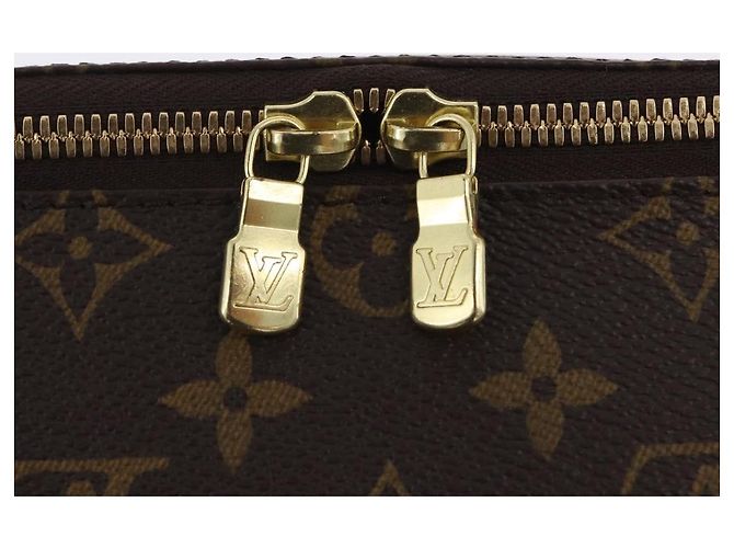 LOUIS VUITTON Monogram Shoe Care Kit Pouch M47925 LV Auth 200390A Monogramma - vista 19