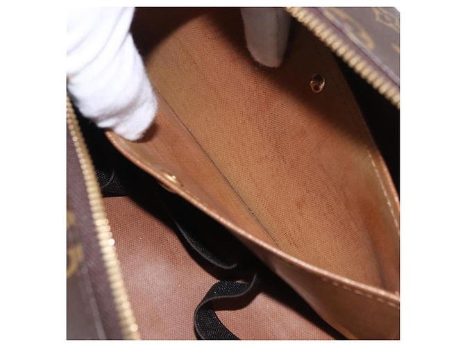 LOUIS VUITTON Monogram Shoe Care Kit Pouch M47925 LV Auth 200390A Monogramma - vista 26