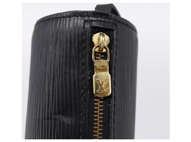 LOUIS VUITTON Epi Soufflot Pouch Black LV Auth BA15729 Nero - vista 10