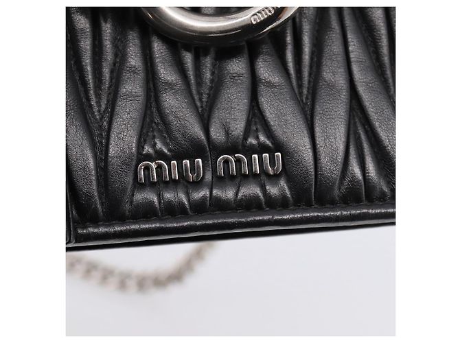 Borsa a tracolla Miu Miu Matelassé con catena in pelle nera e argento Auth 203216V Nero - vista 17