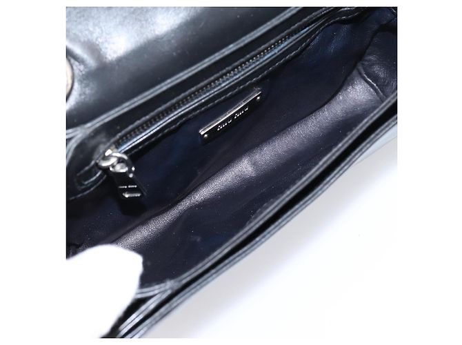 Borsa a tracolla Miu Miu Matelassé con catena in pelle nera e argento Auth 203216V Nero - vista 20