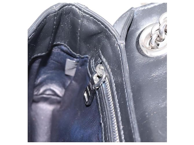 Borsa a tracolla Miu Miu Matelassé con catena in pelle nera e argento Auth 203216V Nero - vista 23
