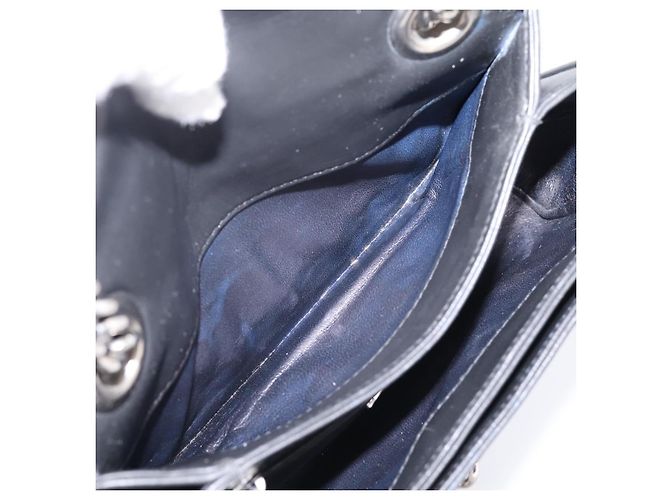 Borsa a tracolla Miu Miu Matelassé con catena in pelle nera e argento Auth 203216V Nero - vista 26