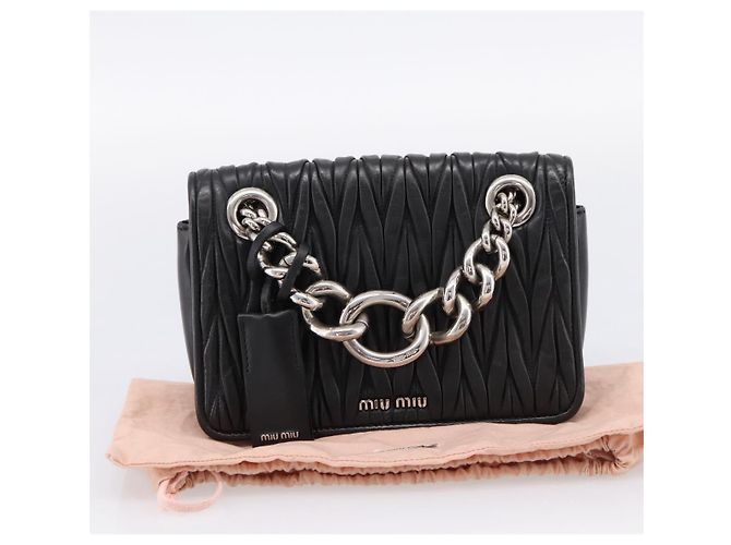 Borsa a tracolla Miu Miu Matelassé con catena in pelle nera e argento Auth 203216V Nero - vista 29