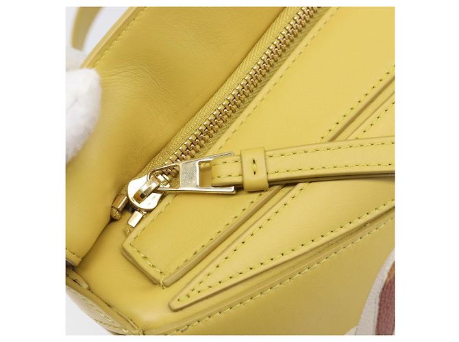LOEWE x Studio Ghibli Howl's Moving Castle Hin Puzzle Bag Yellow Auth 167554SM Giallo - vista 20