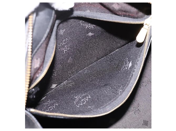 Borsa a mano MCM Logogram Vicetos PVC 2way Black Gold Auth mr2890 Nero D'oro - vista 22