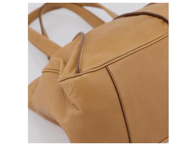 Céline Borsa a tracolla CELINE in pelle beige e oro Auth 203198A D'oro - vista 11