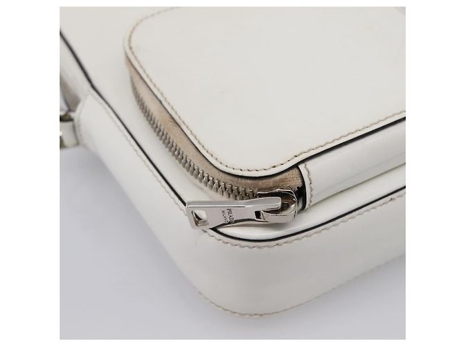 PRADA Schultertasche mit Kette aus Leder Weiß Silber Auth 202662 - Ansicht 11