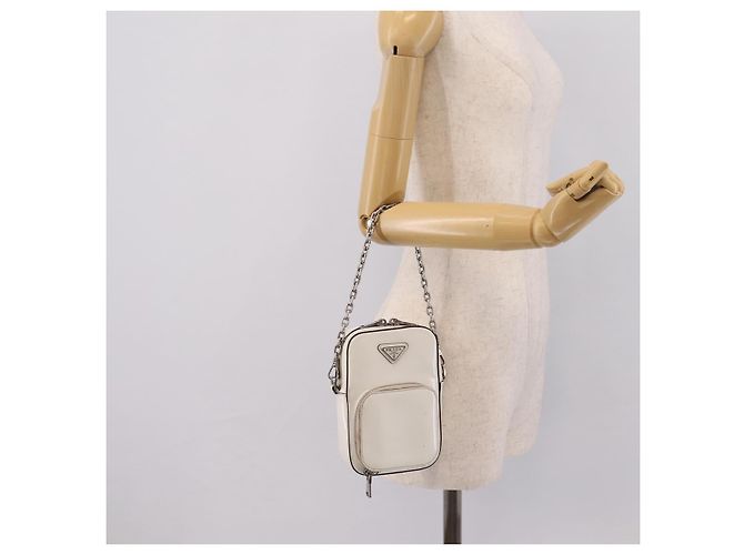 PRADA Schultertasche mit Kette aus Leder Weiß Silber Auth 202662 - Ansicht 22